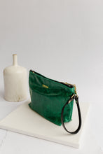 Load image into Gallery viewer, Naomi Leather Zipper Clutch | Emerald