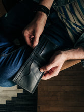 Load image into Gallery viewer, Men's Wallet | Signature Black Leather
