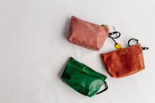 Load image into Gallery viewer, Naomi Leather Zipper Clutch | Blush
